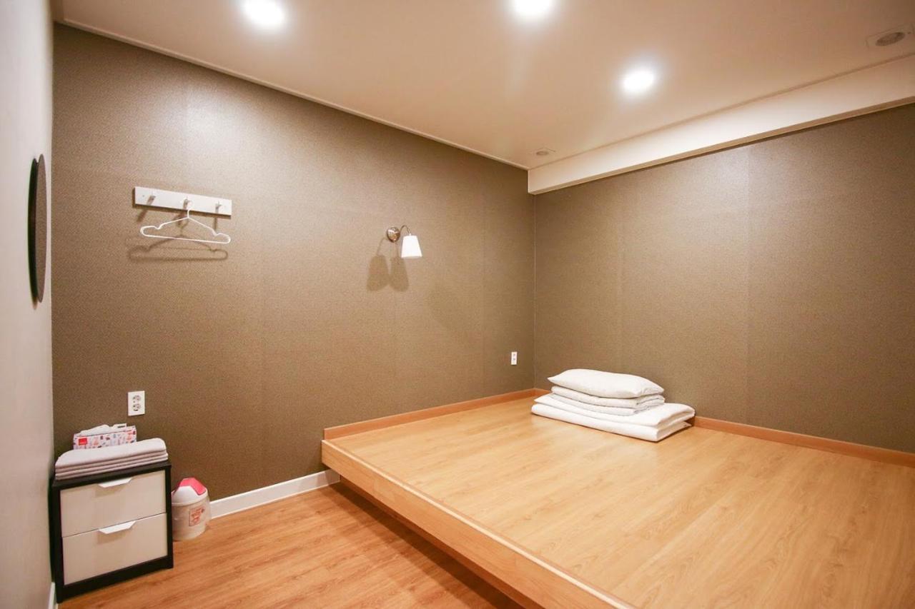 Lighthouse Guesthouse Mokpo Esterno foto